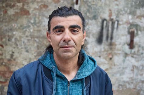 Fatih Akin's Istanbul Adventure: A Cultural Fusion of Filmmaking and Turkish Delight!